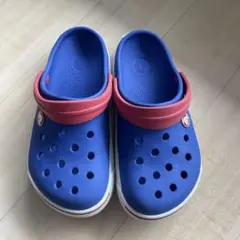 crocs サンダル 青×赤 12-13 18.5cm