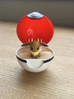 イーブイ モンスターボール 指輪 ガチャガチャ
