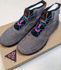 Item thumbnail for item 95643976-613b-4640-a715-ae16a6764ca0