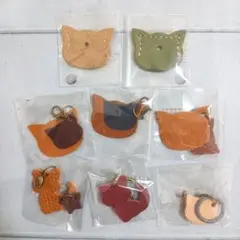 kissora キソラ 猫モチーフ ガチャガチャ カプセルトイ 端革 ②