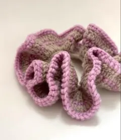 フリルシュシュ ベージュとピンク