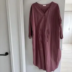 パープル ピンクボタン付きシャツワンピース