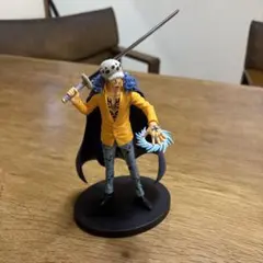 ワンピース トラファルガー・ロー フィギュア