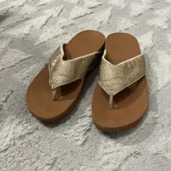 FitFlop ゴールド ビジュー トングサンダルのサムネイル