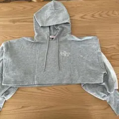 ピンクラテ　パーカー　トレーナー　グレー　160