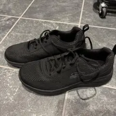 Skechers ブラック スニーカー
