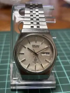 SEIKO 48クォーツ 腕時計 梨地シルバー文字盤 稼動品 極美品4803