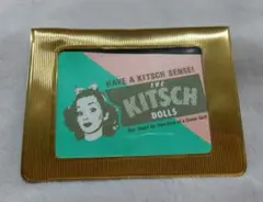KITSCH DOLLS ゴールドカラーパスケース