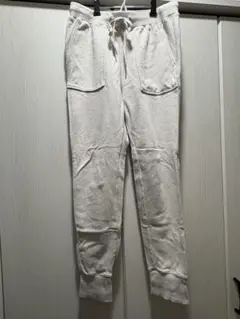 ベージュ スウェット