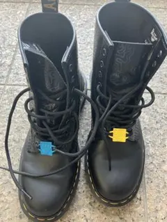 Dr.Martens Keith Haringコラボのサムネイル