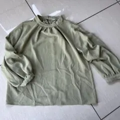 オリーブグリーン バルーンスリーブ トップス