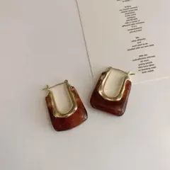 【新品未使用】キャッチレスピアス サージカルステンレス ゴールド ×ブラウン