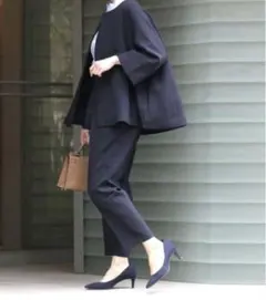 ノーカラーパンツスーツ　通勤　卒業・入学式　体型カバー　XL ネイビー