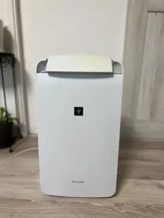 ま*こ様 SHARP シャープ　衣類除湿乾燥機　CM-L100 ホワイト　202 除湿機 CM-L100-W SHARP 冷風・衣類乾燥除湿機 アイスホワイト