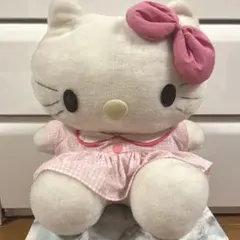 ❤︎レア❤︎レトロなハローキティ　座るタイプのぬいぐるみ大