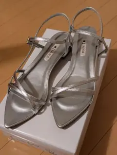 【未使用級】ダイアナ　シルバー グリッター フラットシューズ ブライダルシューズ 靴・バッグのダイアナ通販サイト ｜ MR42225: シューズ