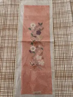 未使用　正絹《鮫地紋》豪華刺繍 半衿