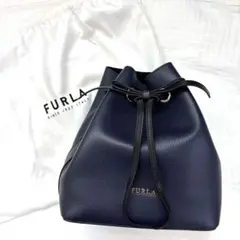 【美品】FURLA コンスタンザ　紺　巾着ショルダーバッグ　レディース　レザー