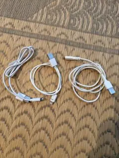 iPhone用　Lightningケーブル