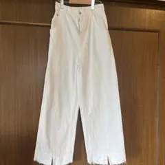 CYAN TOKYO ホワイト デニム フレアパンツ スリット裾