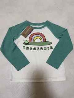 新品未使用☆Patagonia☆ラッシュガード☆3T（90〜100）