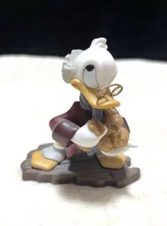 ディズニー(レジン製 フィギュア) ルシファー シンデレラ猫 1個 - メルカリ