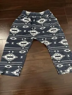 デビロック　ネイビーとホワイトの幾何学模様サルエルパンツ