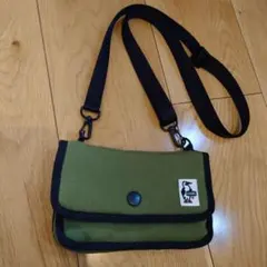 ＣＨＵＭＳ✩ オリーブグリーン ショルダーバッグ