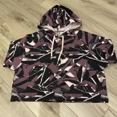 PUMA フード付きパーカー 抽象的なパターン