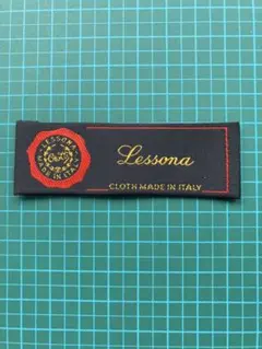 織ネーム　Lessona