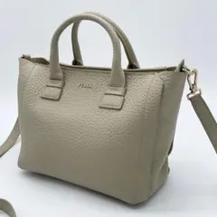 フルラ　2way ショルダーバッグ　レザー　グレージュ系　ゴールド金具