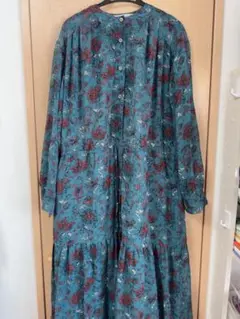 美品　KBF 花柄　シフォンワンピース