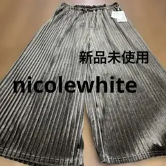 新品未使用プリーツ ワイドパンツ Mサイズ