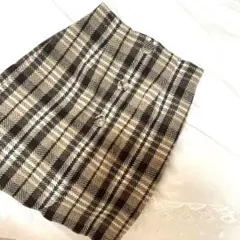 チェック柄タイトスカート