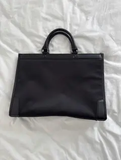 黒のナイロンビジネストートバッグ