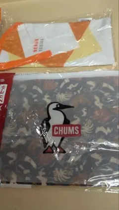 CHUMS ペンギンロゴ クリアポーチ ＆ペットボトルホルダーセットのサムネイル
