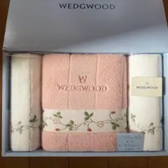 値下げしました‼️WEDGWOOD ワイルドストロベリー タオルセット 箱入りのサムネイル