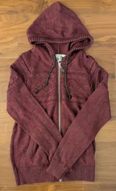 TKのニットパーカー