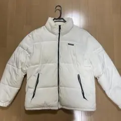 【激安】【多少汚れあり】Bershkaホワイトダウンジャケット ビッグシルエット