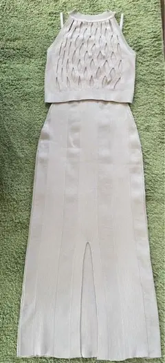 リエンダ　ベージュ編み込みデザインセットアップ