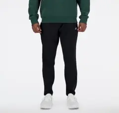 ニューバランス　テーパードパンツ　Mサイズ