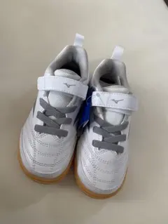 キッズ　サッカーシューズ　ミズノ　モナルシーダNEO