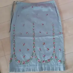 個性的 ロングスカート