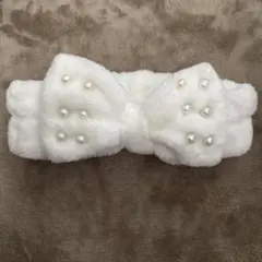 ホワイトリボンパールヘアバンド