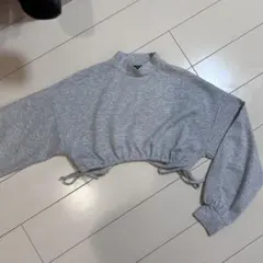 Bershka グレー クロップドトレーナー Sのサムネイル