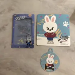 SKZOO CAFE straykids leebit wolf chan