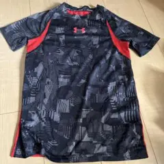 お値下げ　アンダーアーマー キッズ　YLG 〜140cm位　傷あり