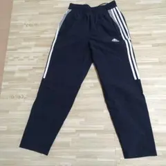 アディダス　 ウィンドブレーカーパンツ150