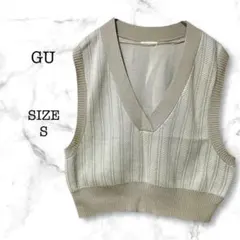 ジーユー Vネック ニットベスト S ベージュ 総柄 ストライプ