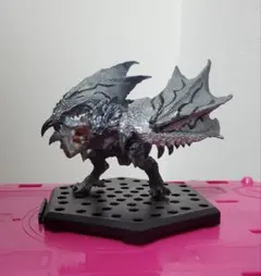 モンスターハンター　モンハン　フィギュア　リオレウス希少種